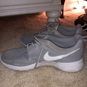 Nike Roshes